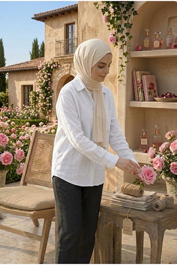 Hijab Collar Is Closed Natural Linen Fabric Loose Fit Comfortable Cut Shirt White