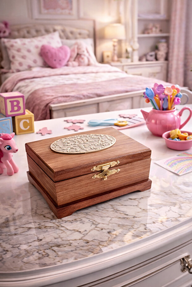 Handmade Antique Patterned Wooden Compartment Box