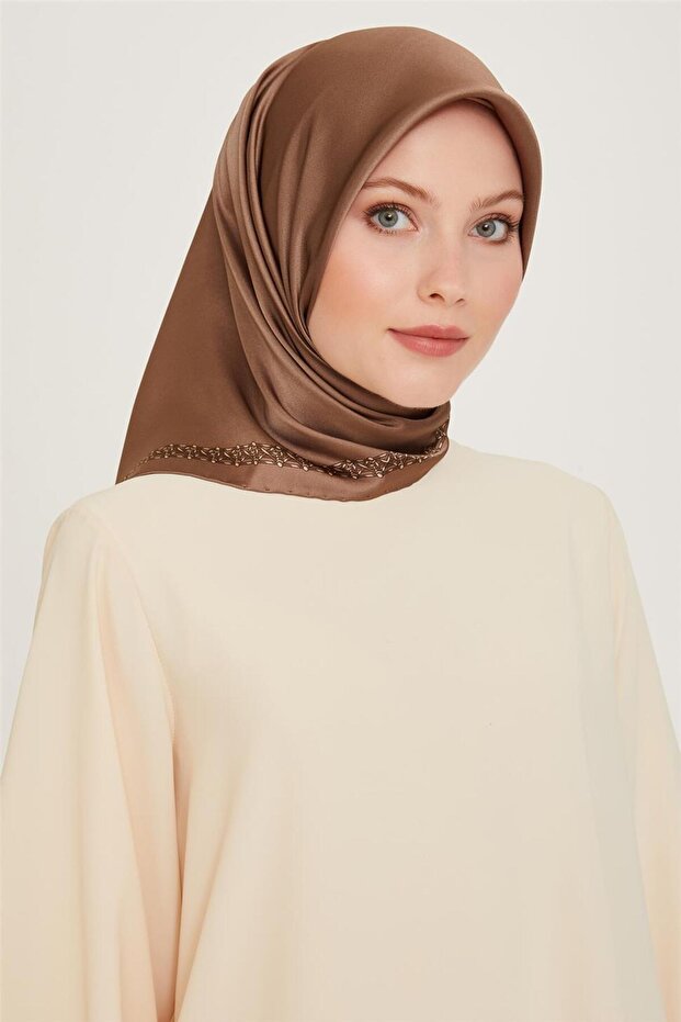 وشاح كلاسيكي منقوش تويل بيور حرير 9260D 36