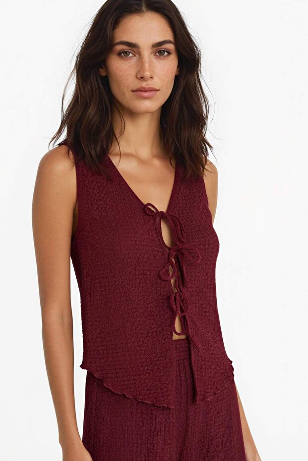 Slim Fit Narrow Cut V-Neck Front Tie Wrinkle Textured Sleeveless Blouse F7992Ax25Au