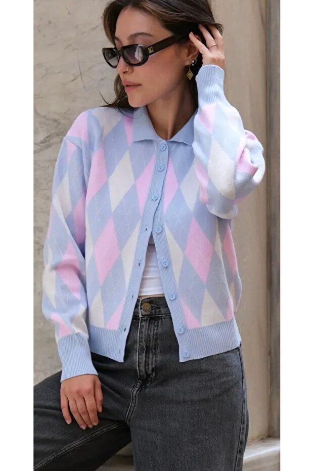 Una Fiaba - Women's Polo Neck Diamond Pattern Buttoned Knit Cardigan