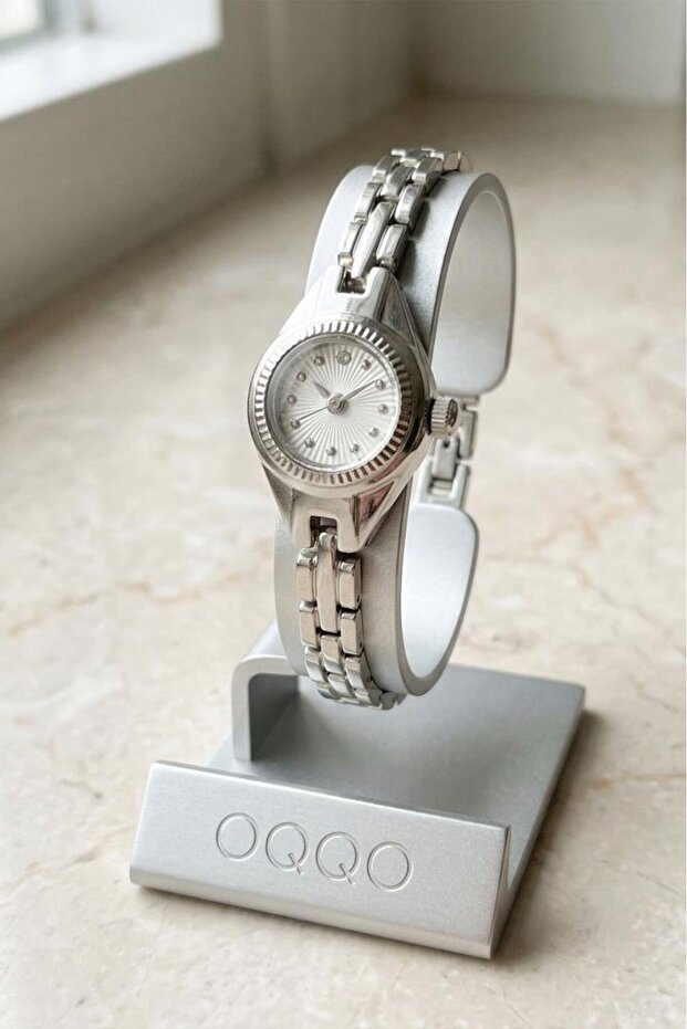 Eira Minimal Gray Women's Wristwatch