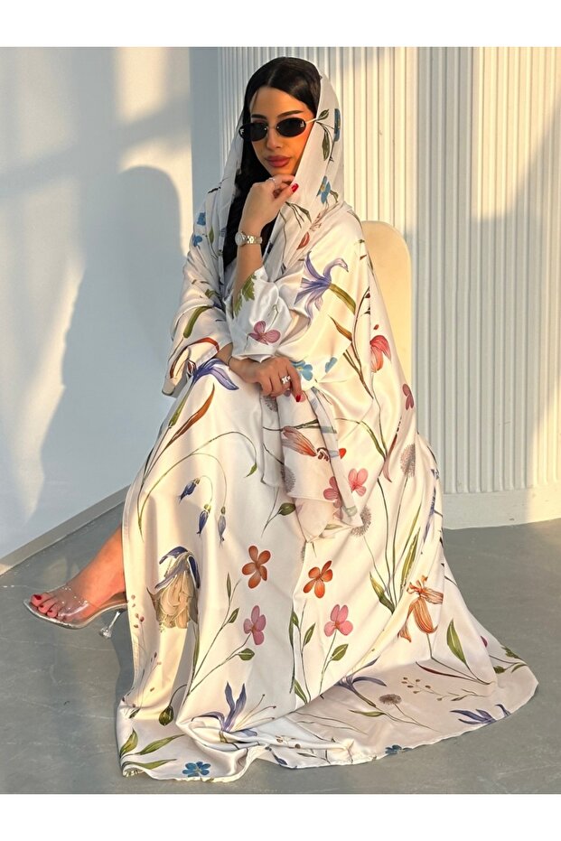 Fashionable Printed Robe and Headscarf Two-piece Set