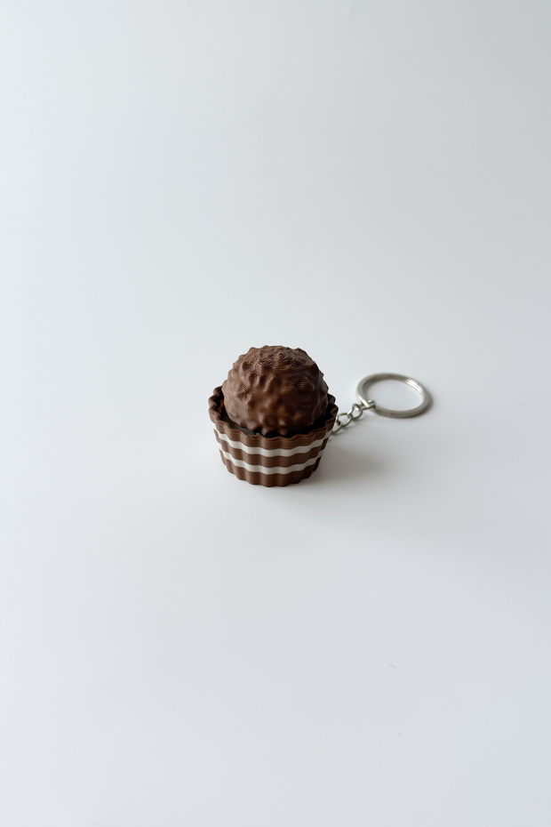 سلسلة مفاتيح فضية من نوع Chocolate Clicker