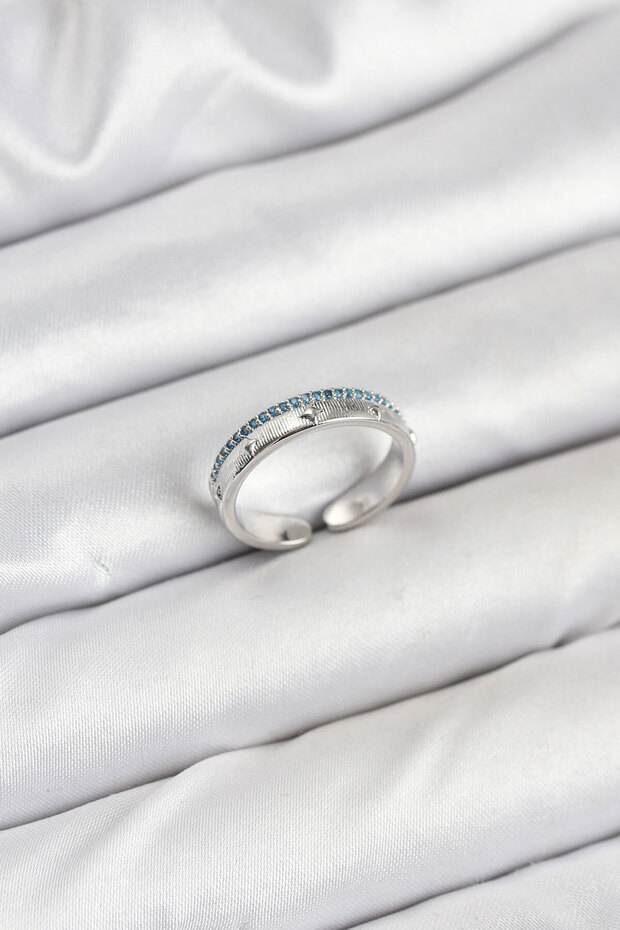 Stylish Brass Silver Color Row Zircon Stone Pole Star Model Women's Ring Teachers Mothers Lover