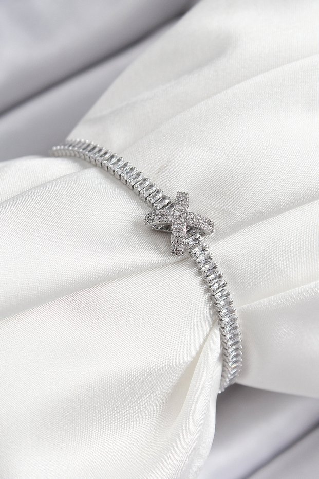 Stylish Brass Zircon Stone X Detailed Waterway Model Silver Color Elevator Women's Bracelet Teachers Mother