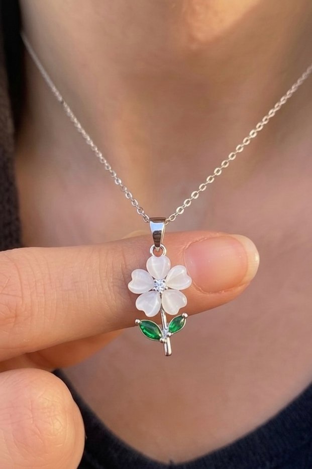 Women's 316L Stainless Steel Silver Color Pearlescent Flower Pendant Non Tarnish