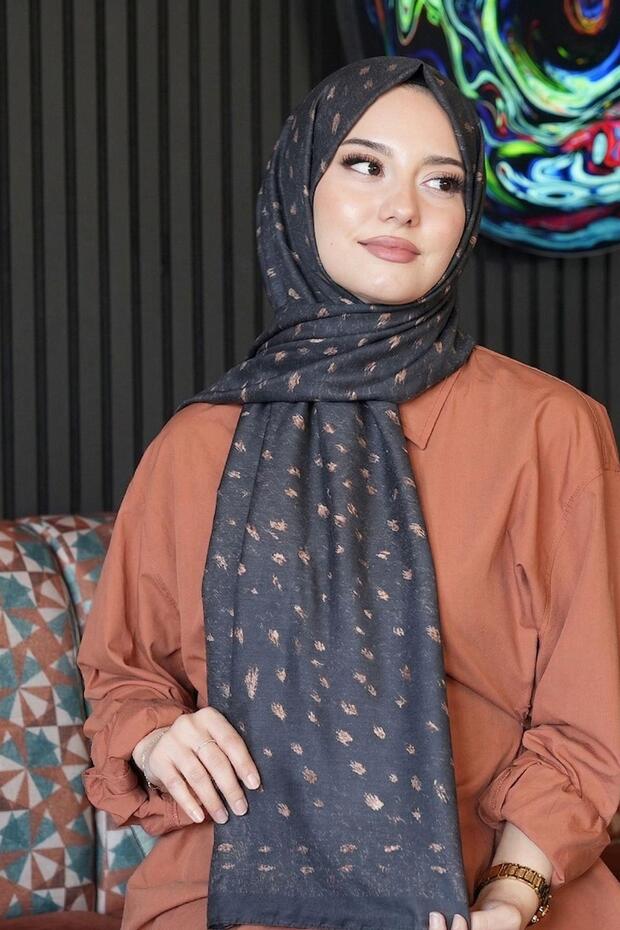 شال من القطن الناعم بنمط الغزلان باللون الأنثراسيت - 1