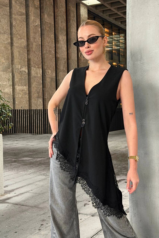 Women's Black Asymmetrical Cut Lace Detailed Sleeveless Long Vest