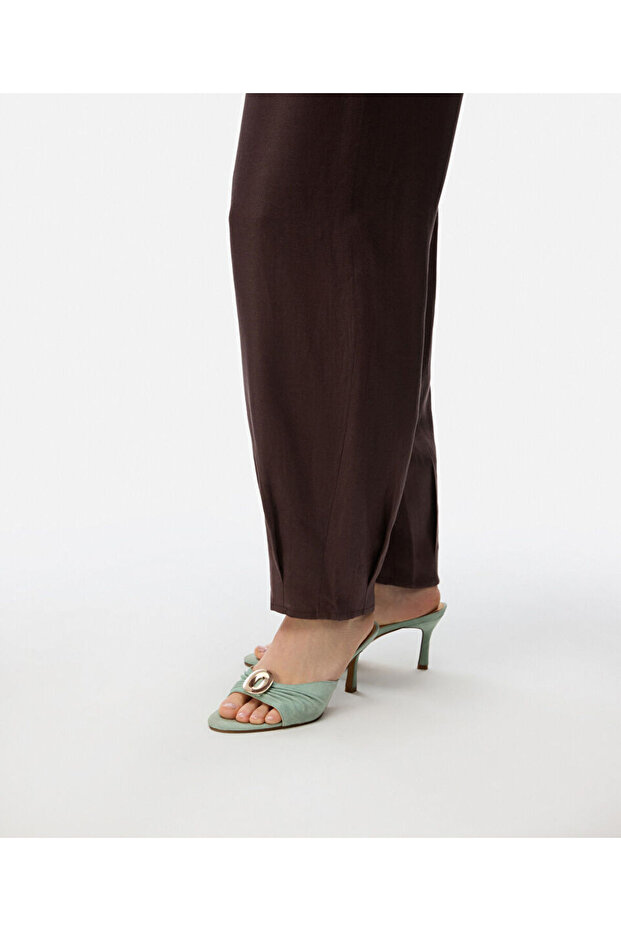 Metal Buckle Drawstring Leather Slippers