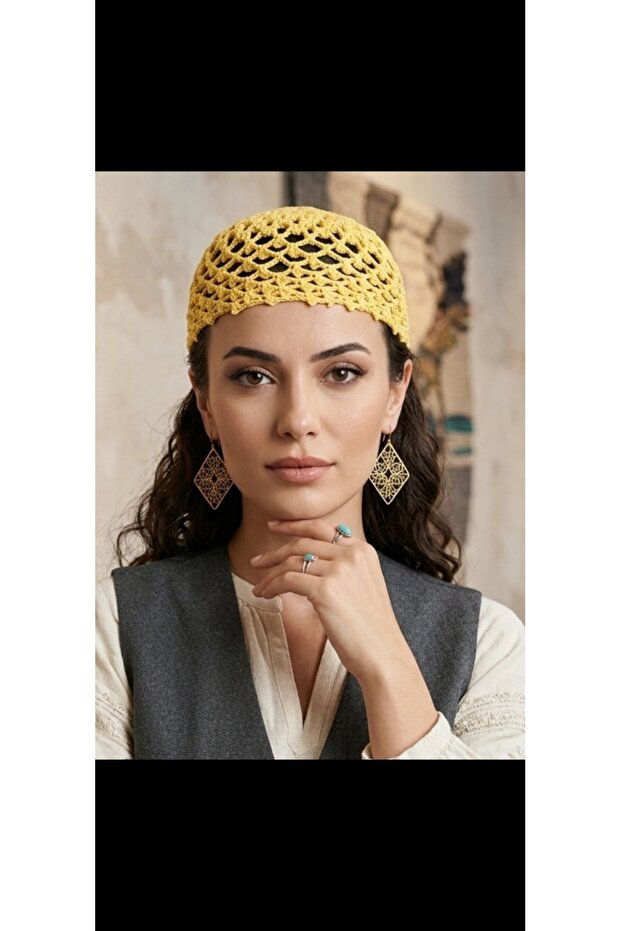 قبعة شبكية محبوكة يدويًا