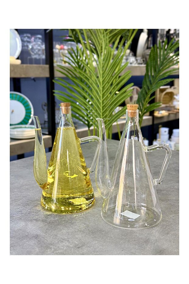 Luxury Borosilicate Glass 2-Liter Oil Container