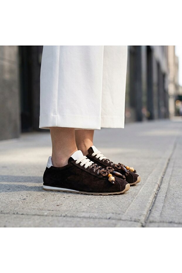 Aero Accessory Detailed Leather Sports Shoes