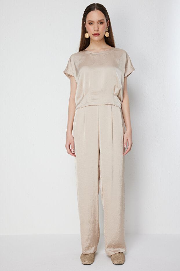 Pleated Wide Leg Trousers