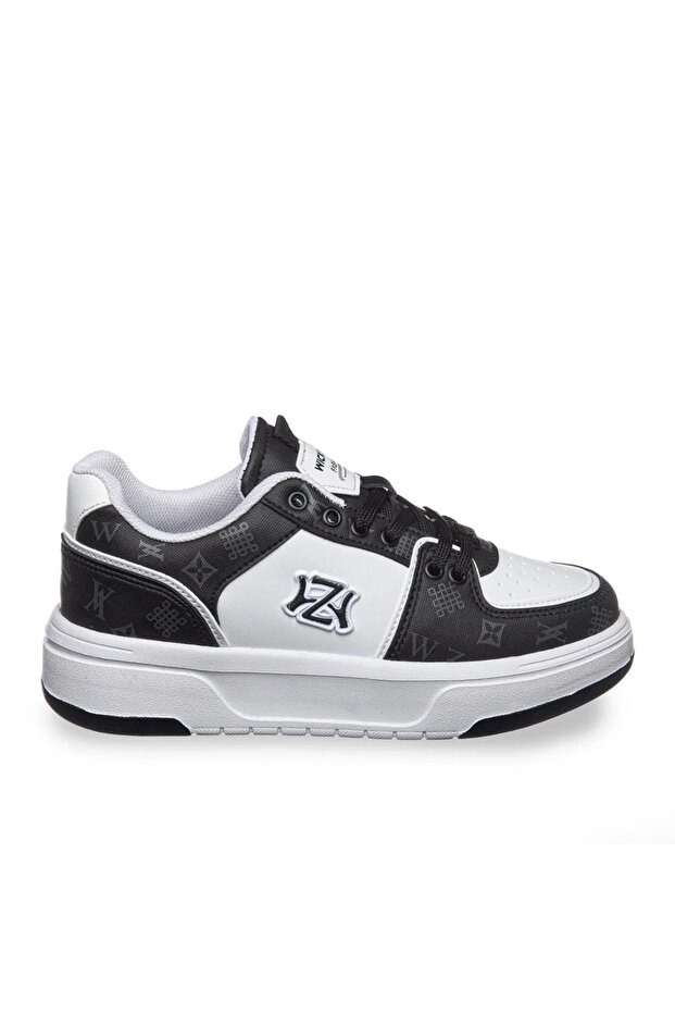 2995 Youth Black/White Sneaker