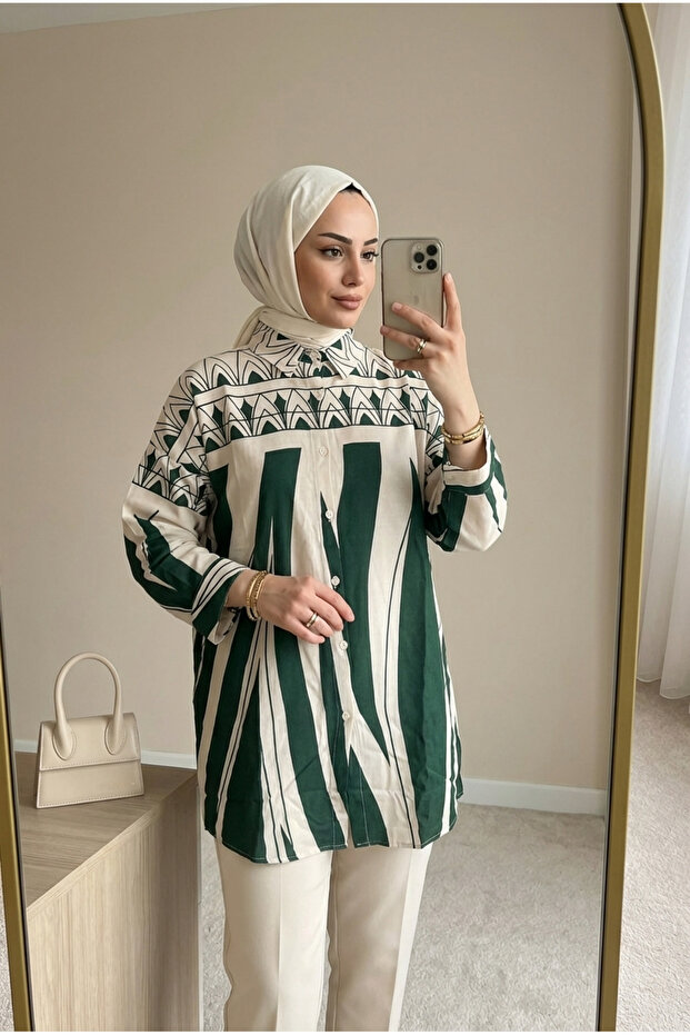 تونيك نسائي مطبوع كبير الحجم بتصميم مريح 80/85 سم