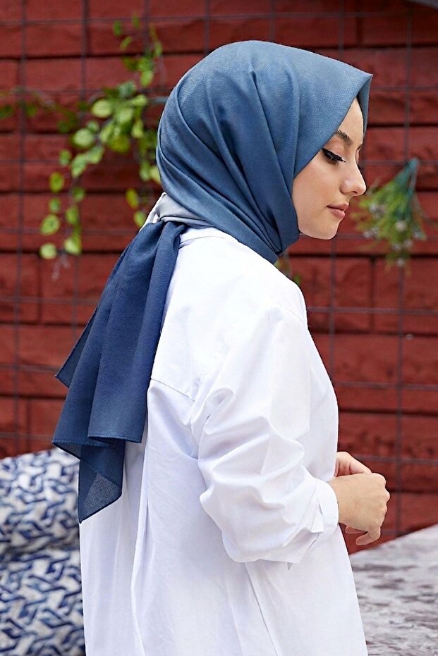 Gradient Pattern Blue-Grey Soft Cotton Shawl