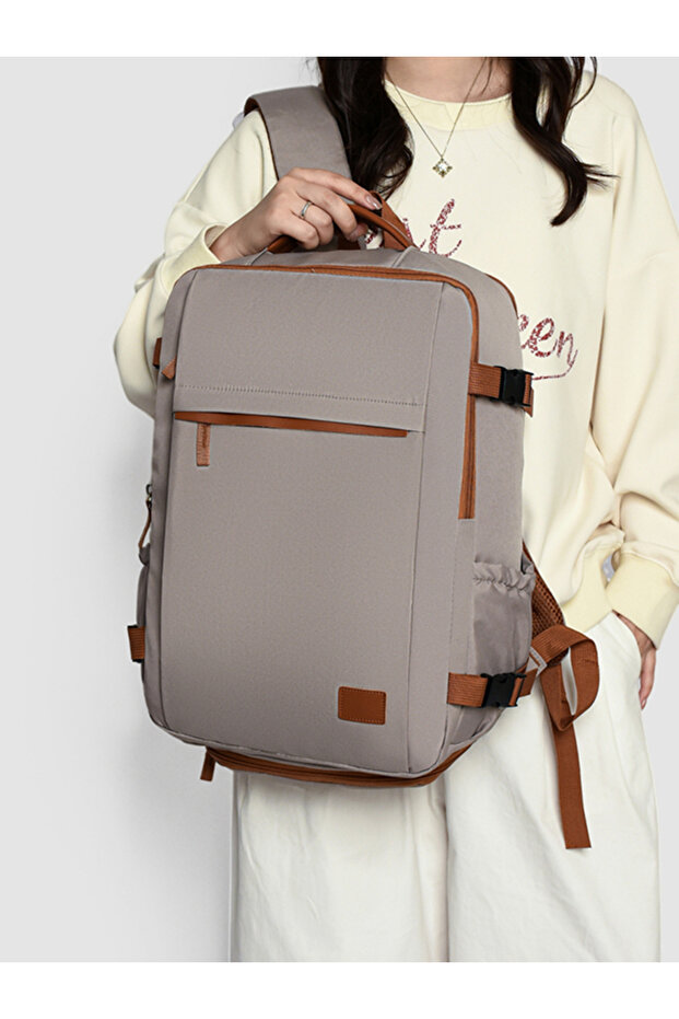 Grey Contrast Binding Zip Closure Backpack