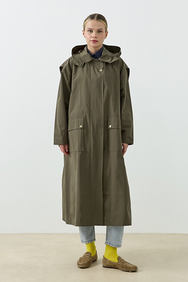 Core Raincoat Khaki
