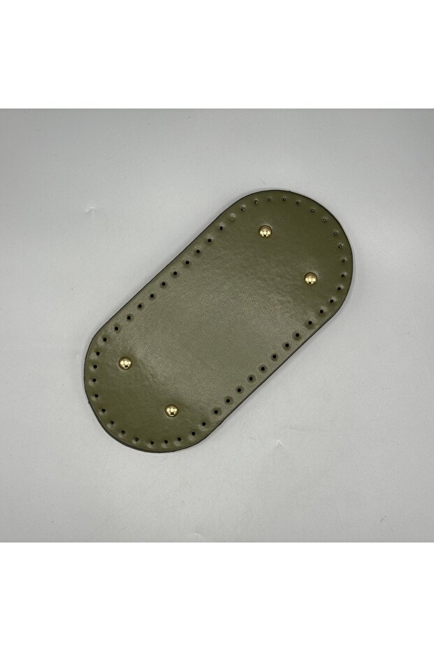 قاعدة بيضاوية 12×25 كاكي