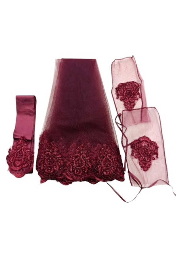 Henna Coverlet Burgundy with Laces