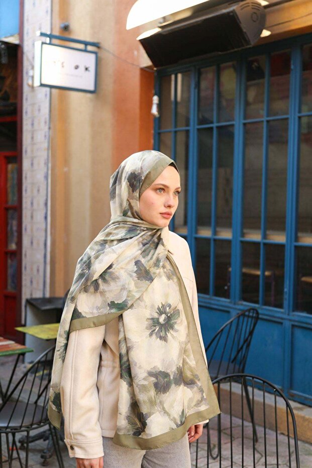 Floral Patterned Lara Shawl Lara Shawl Larav01-02