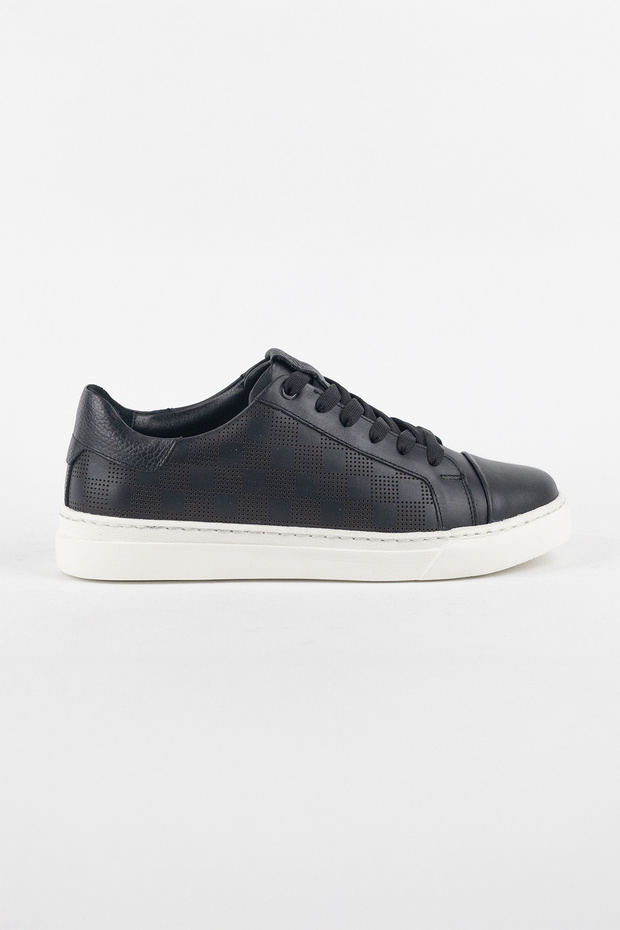 100% Genuine Leather Men's Sports Sneaker with Orthopedic Sole Vt100