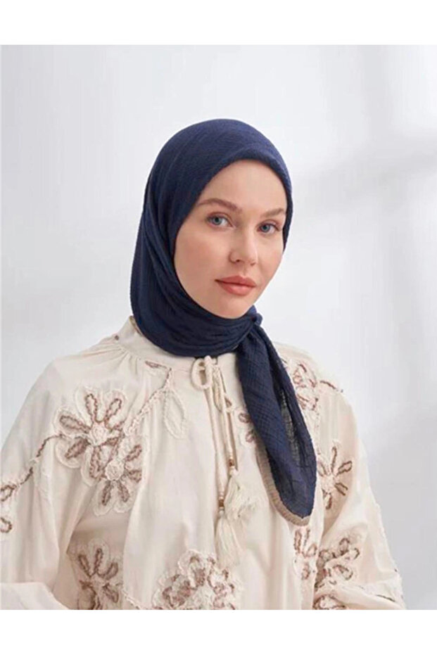وشاح ميمارا من الموسلين باللون الأزرق الداكن