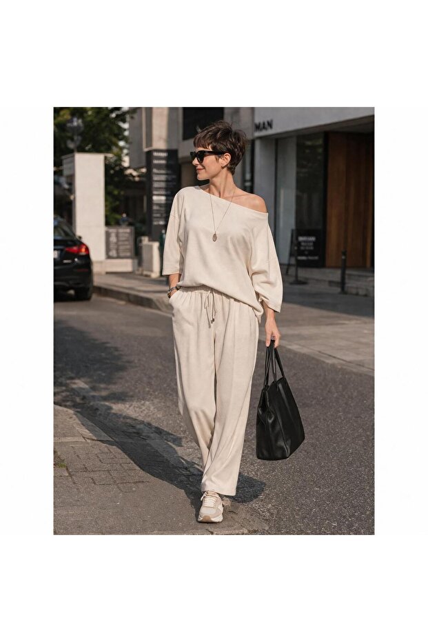 Women's Beige Modal Fabric Comfortable Cut Double Layered Top and Bottom Set