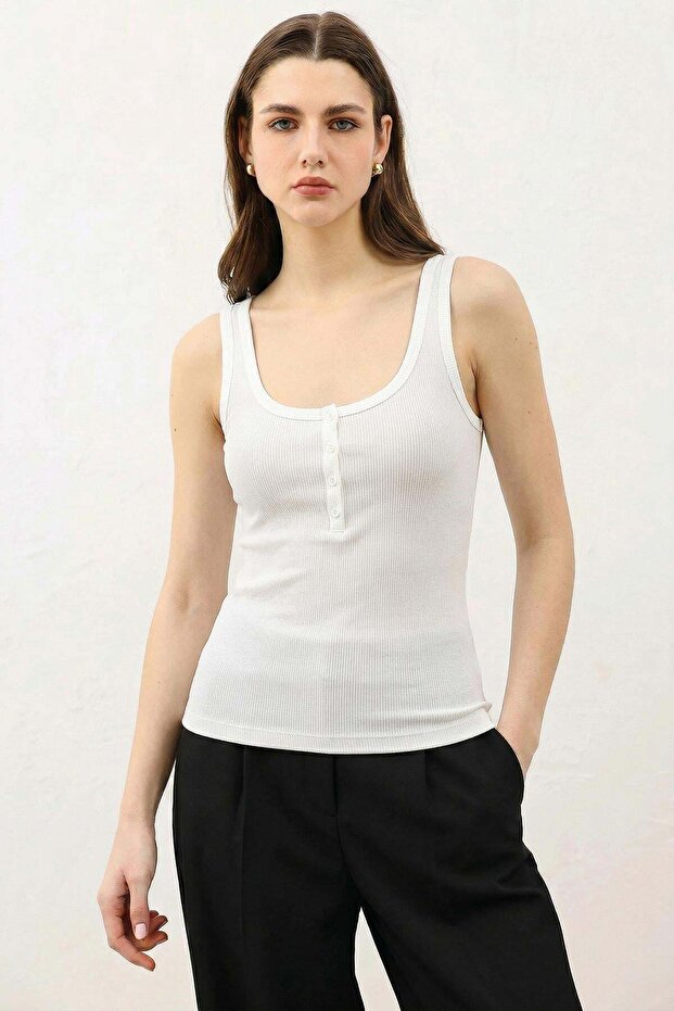 White Button Detailed Women's Tank Top