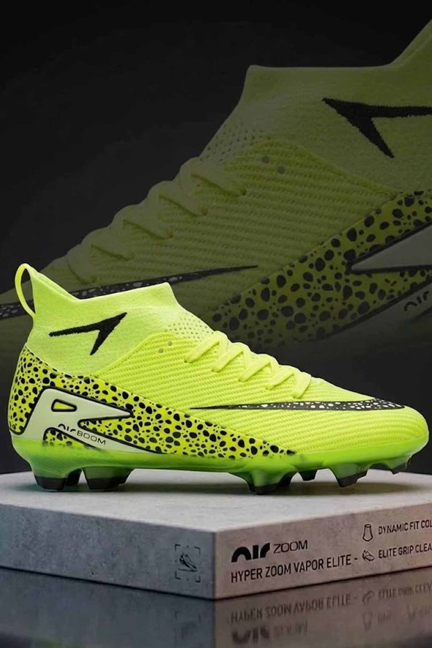 Men's Football Boots-Sock-Style Football Boots for Astroturf and Grass Grounds Neon Green