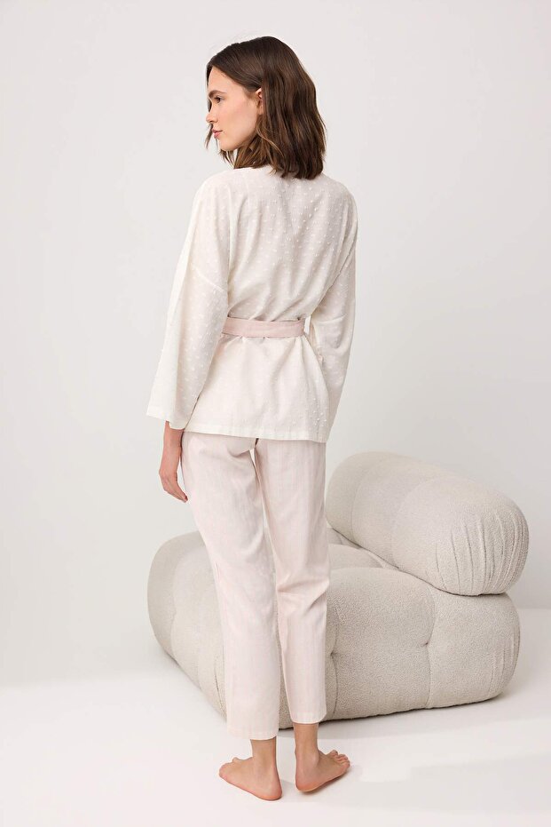 Beyaz Kesme Ponpon-Çizgili Kalp Detaylı Sabahlıklı 3'lü Dokuma Pijama Takımı THMSS26PT00242 - 4