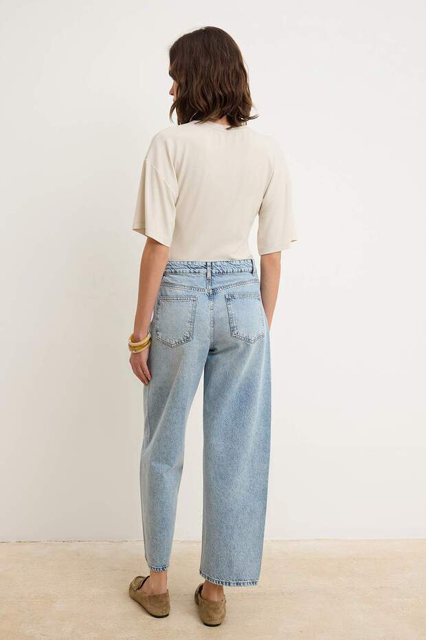 Açık Mavi Yüksek Bel Dikiş Detaylı Barrel Jeans TWOSS26JE00303 - 4