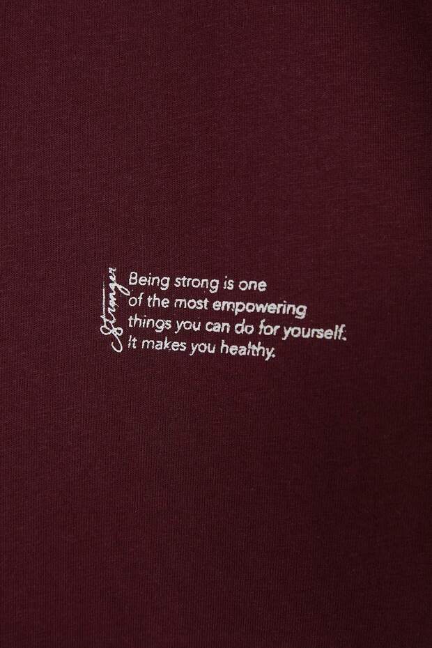 Büyük Beden Bordo Oversize/Geniş %100 Pamuk Slogan Baskılı T-Shirt TMNSS26BF00004 - 5