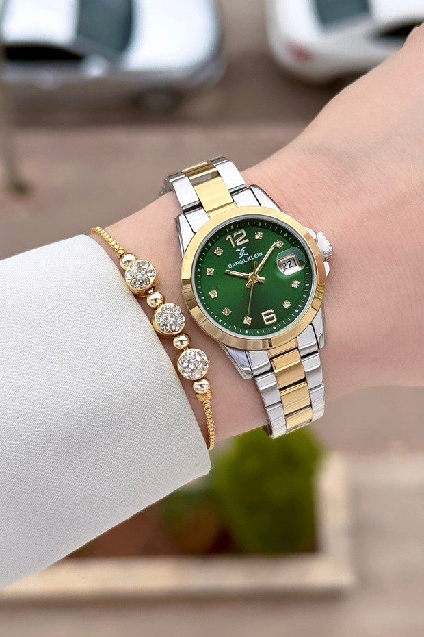 30 mm Women's Wristwatch with Green Dial, Yellow Gray Color Adjustable Strap