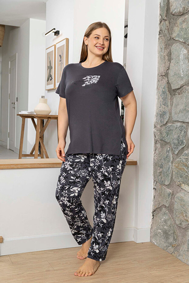 Lodos Store Women's Large Size Flexible Short Sleeve Viscose Pajama Set with Floral Pattern
