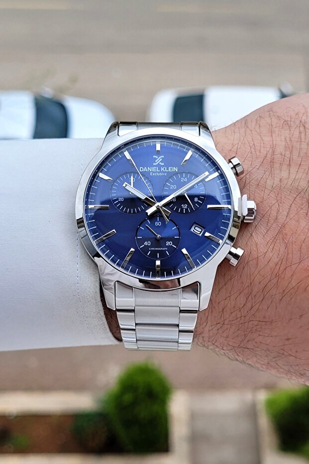 Dial in Navy Blue, Strap in Metallic Color, 2-Year Warranty, Indicators Active, 44 mm Men's Wristwatch
