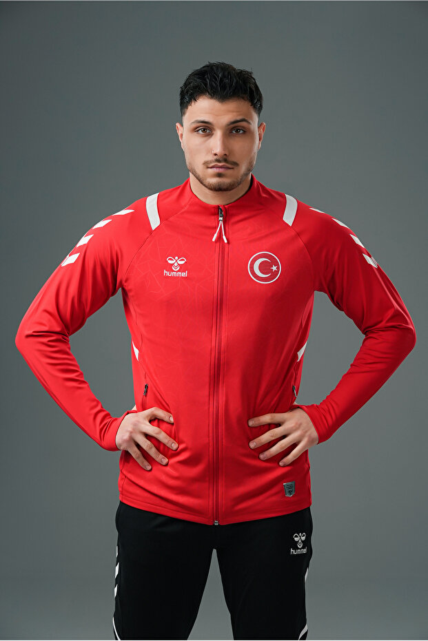 بدلة رياضية للتخييم من Dream National Team باللون الأحمر