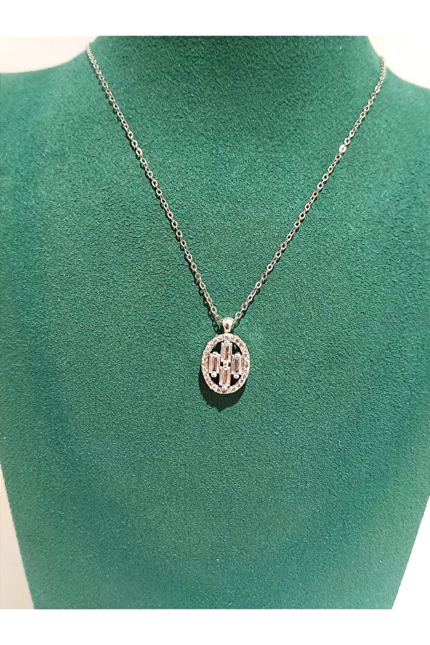 Luxurious Figured Flashy Necklace