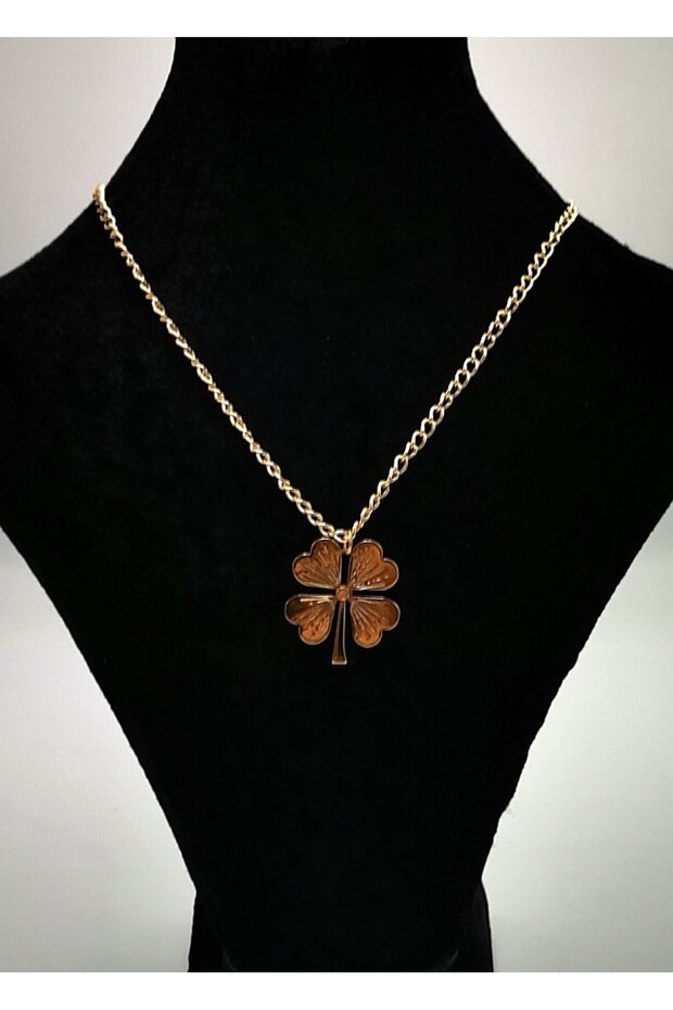 Rose Gold Luxury Non-Tarnishing Necklace with Clover Figure