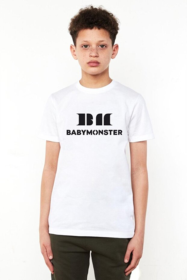تي شيرت أبيض للأطفال بشعار Babymonster