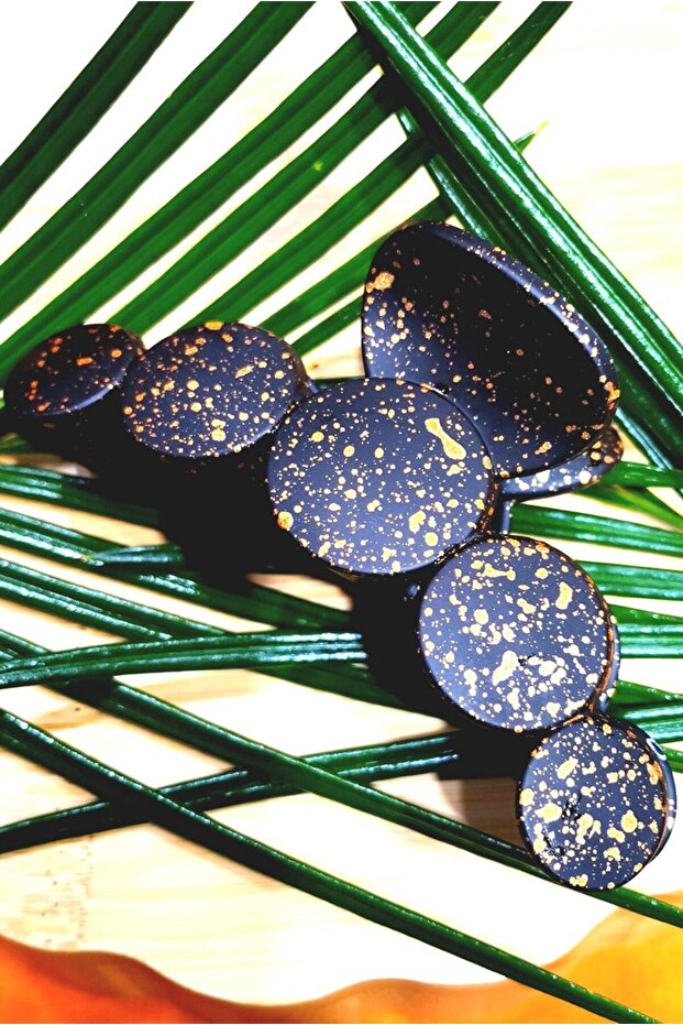 Luxurious Figured Pinch Buckle