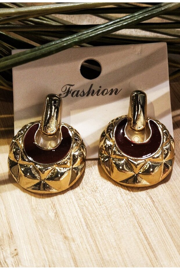 Gold Luxury Figured Showy Earrings
