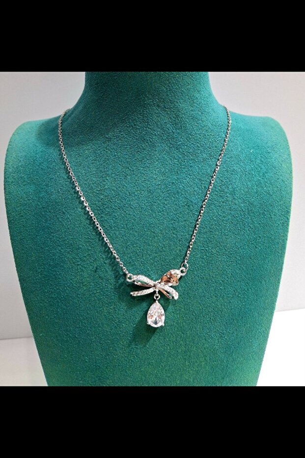 Luxurious Figured Shiny Anti-Tarnish Steel Necklace