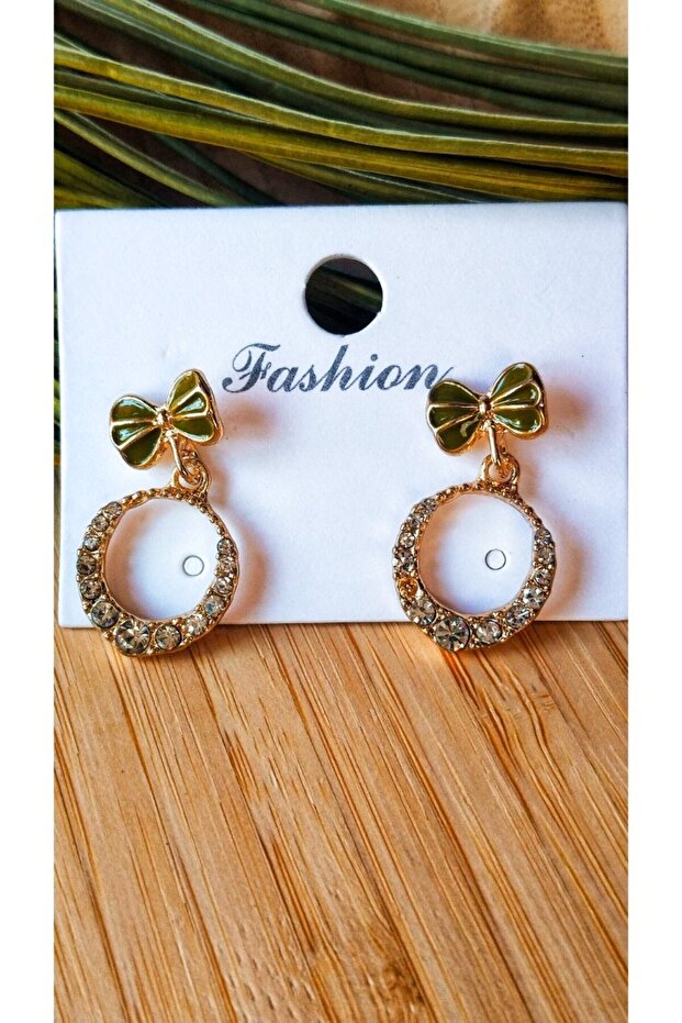Luxurious Figured Flashy Glitter Dangle Earrings