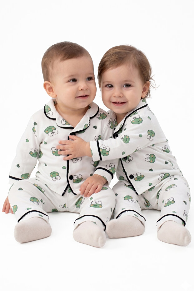 Unisex Ecru Green Frog Patterned Double Breasted Collar Pajama Set