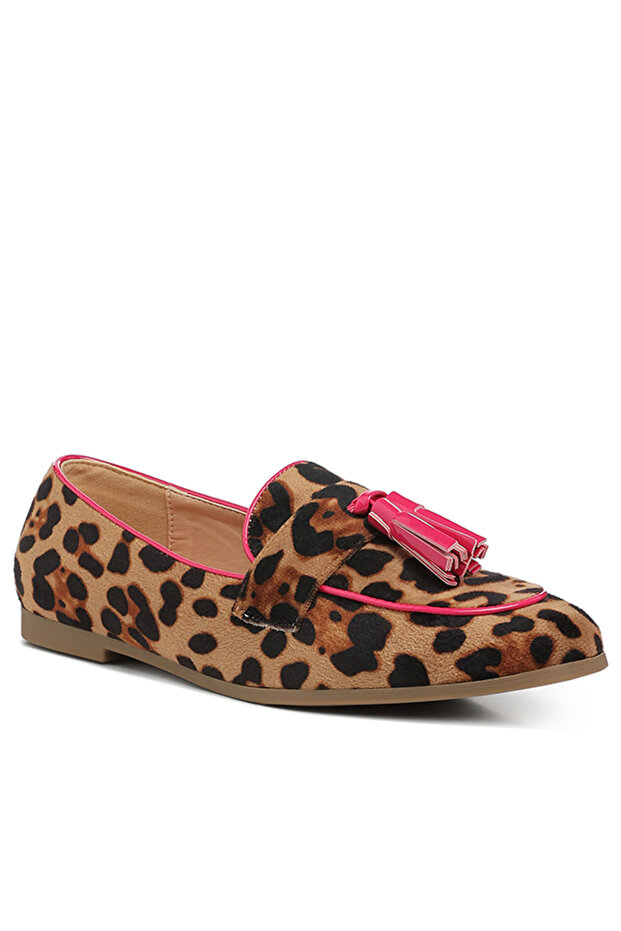 Women Micro Suede Tassel Loafers in Leopard