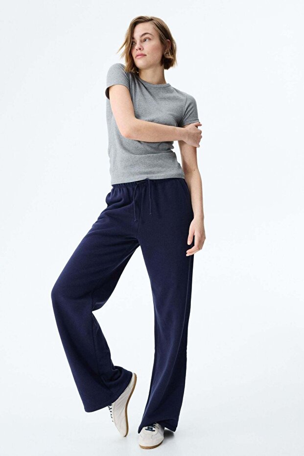 Wide joggers