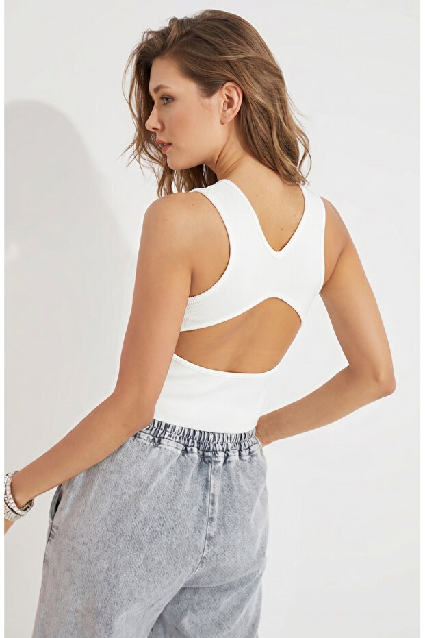 Women's Ecru Backless Camisole Blouse App1166