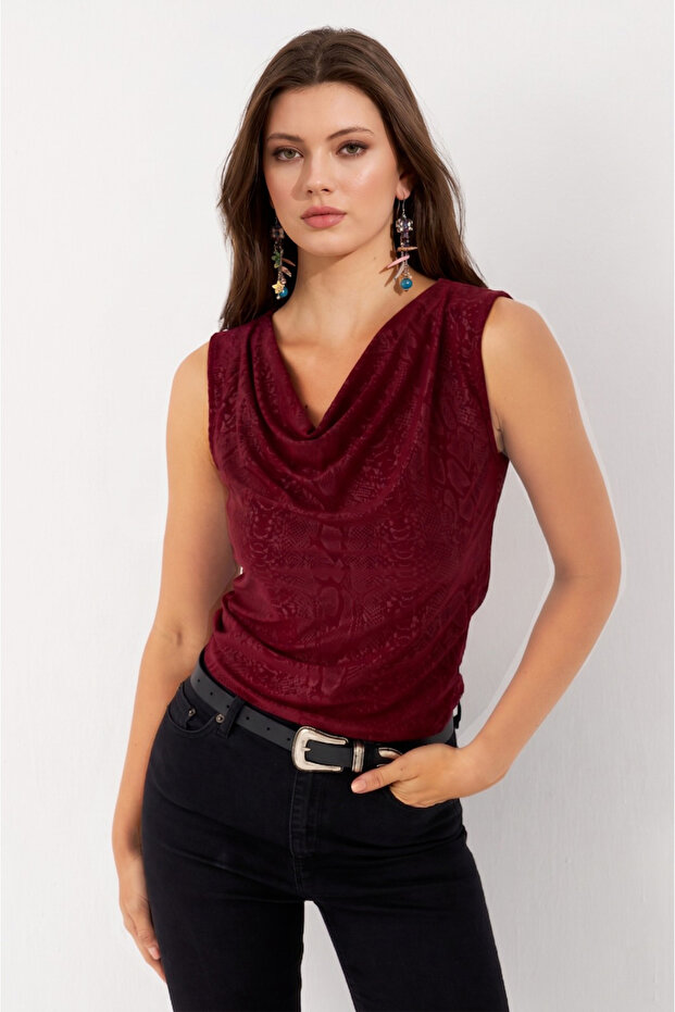 Women's Burgundy Degaje Collar Sleeveless Blouse App1297